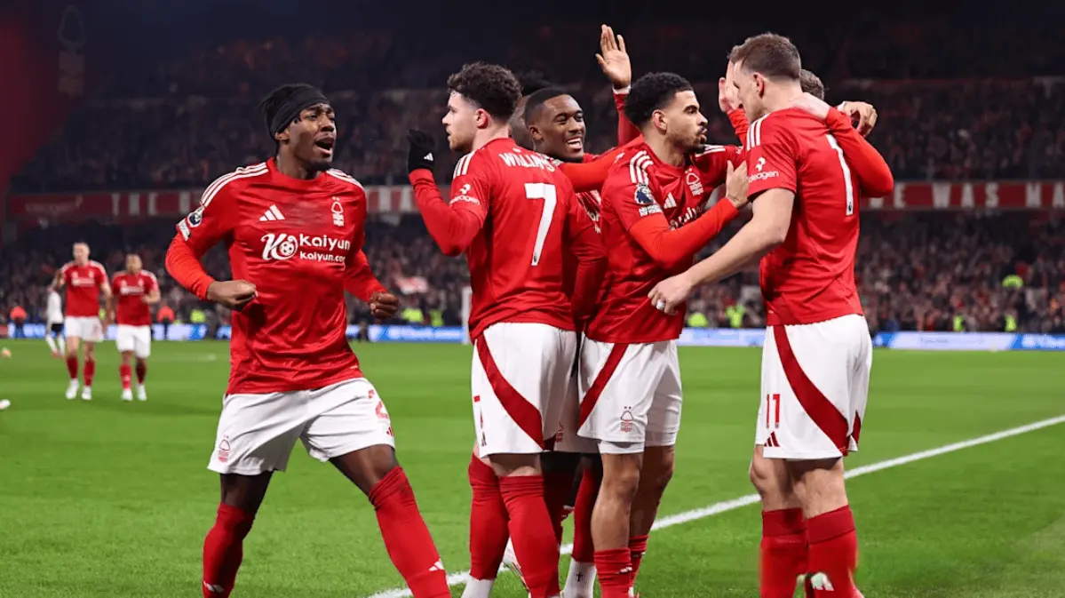 个赛季有, AA 个赛季有, AA